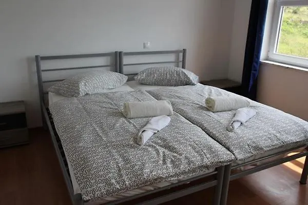 Ara-Marina Apartment Baska
